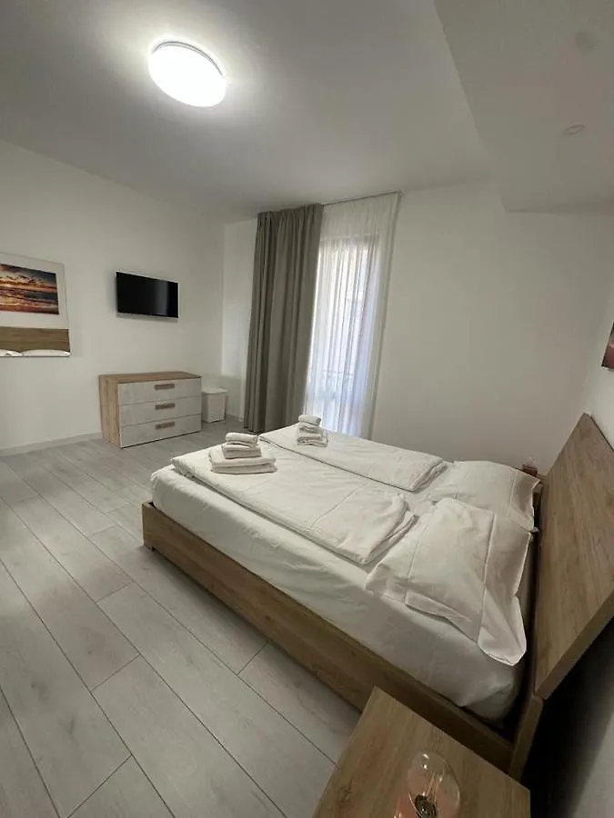 Cavour Apartment Center Bardolino